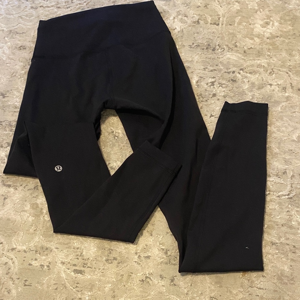 LuLulemon Black Wundertrain leggings 4 Tall girl 31”
